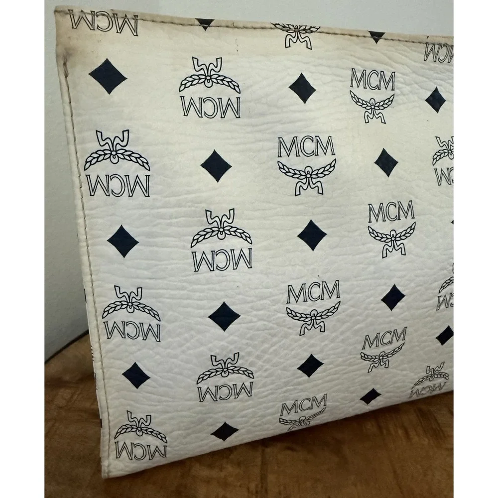 VTG MCM Visetos WHITE Pouch Clutch Cosmetic Toiletry Bag